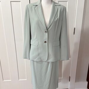 Preston & York Light Green Skirt Set